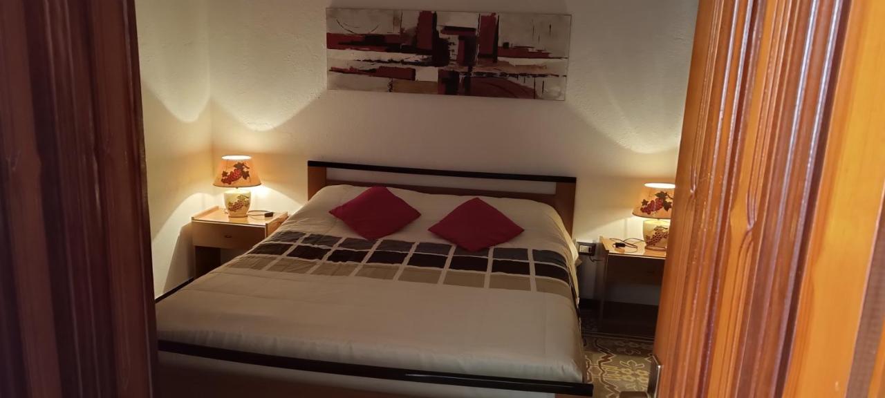 La Campidanese Iun R3640 Hotell Càbras Eksteriør bilde