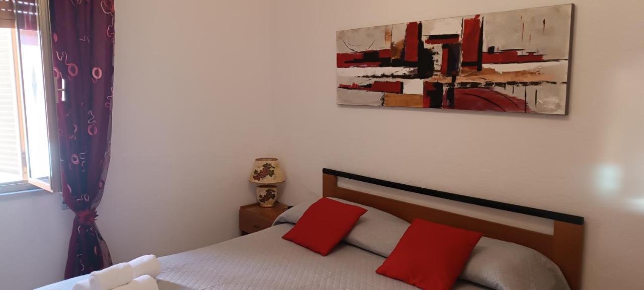 La Campidanese Iun R3640 Hotell Càbras Eksteriør bilde