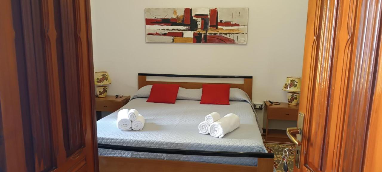 La Campidanese Iun R3640 Hotell Càbras Eksteriør bilde